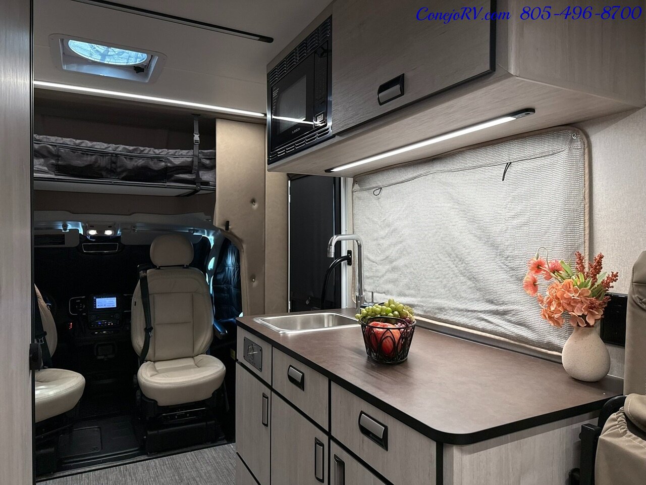 2027 Winnebago Elora 19DC 2.8KW Onan Generator Convertible Gear Garage   - Photo 32 - Thousand Oaks, CA 91360