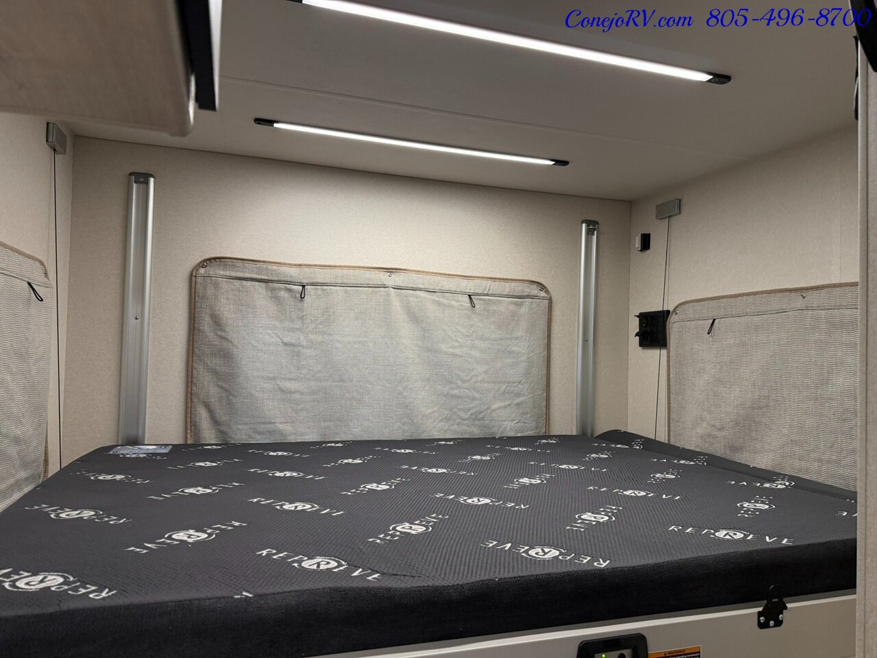 2027 Winnebago Elora 19DC 2.8KW Onan Generator Convertible Gear Garage   - Photo 25 - Thousand Oaks, CA 91360