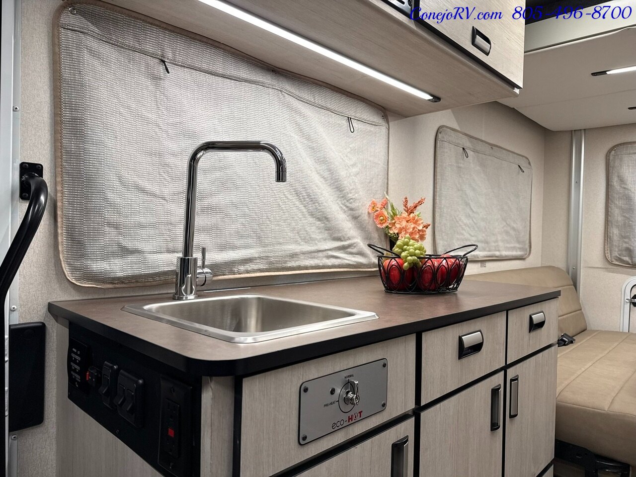 2027 Winnebago Elora 19DC 2.8KW Onan Generator Convertible Gear Garage   - Photo 8 - Thousand Oaks, CA 91360