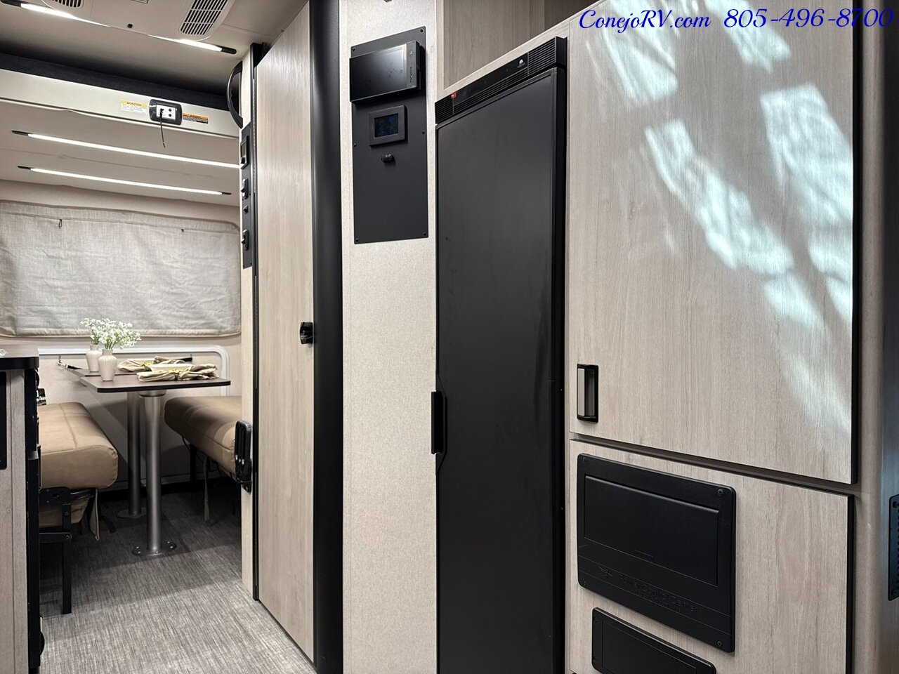 2027 Winnebago Elora 19DC 2.8KW Onan Generator Convertible Gear Garage   - Photo 6 - Thousand Oaks, CA 91360
