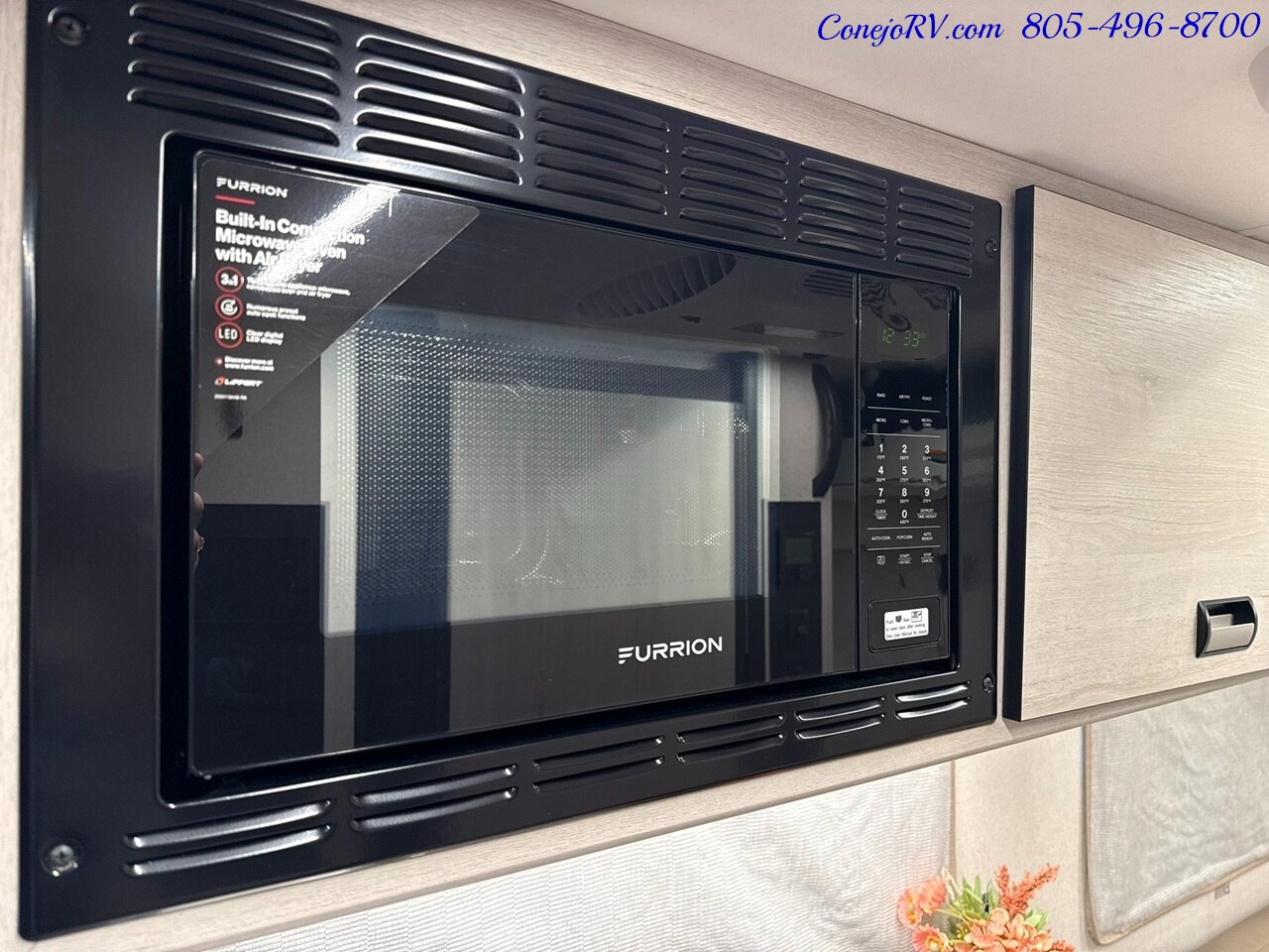 2027 Winnebago Elora 19DC 2.8KW Onan Generator Convertible Gear Garage   - Photo 12 - Thousand Oaks, CA 91360