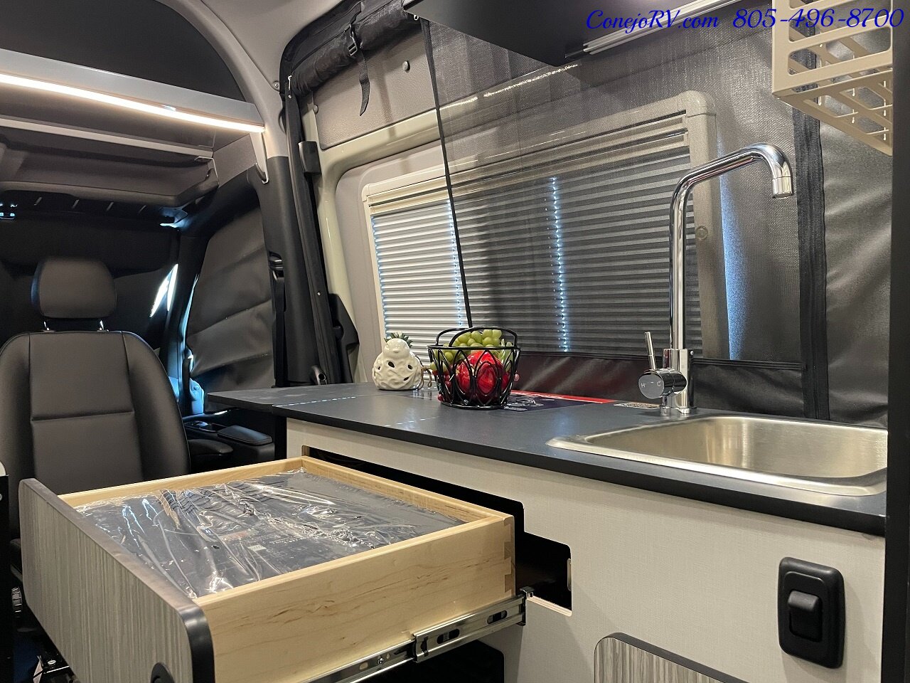 2024 Winnebago Revel 44E 4X4 Sprinter Mercedes Turbo Diesel, 320 AH Lithium   - Photo 15 - Thousand Oaks, CA 91360