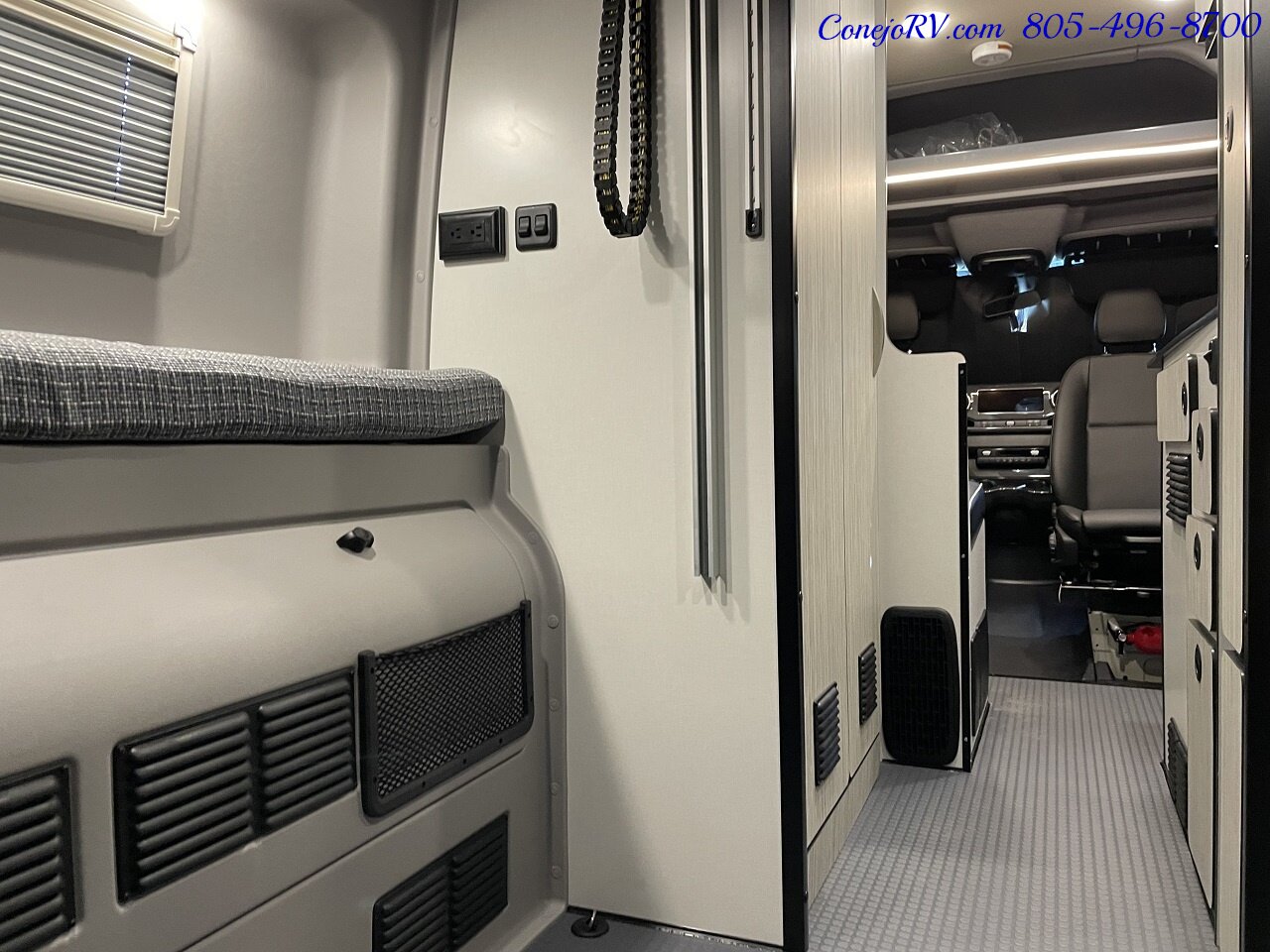 2024 Winnebago Revel 44E 4X4 Sprinter Mercedes Turbo Diesel, 320 AH Lithium   - Photo 31 - Thousand Oaks, CA 91360