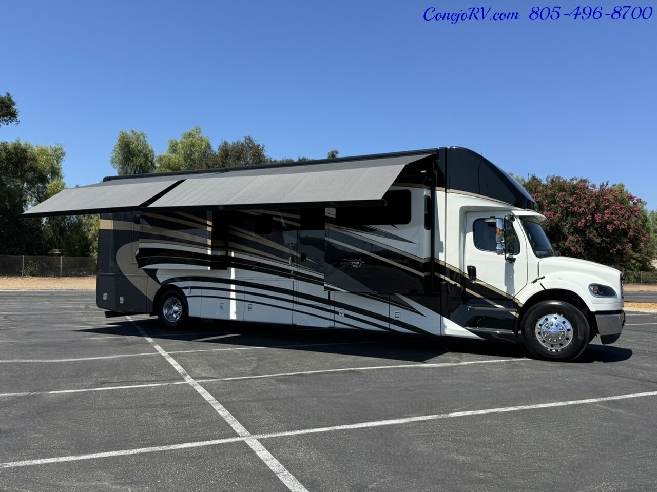 2022 Newmar Super Star 4059 Super C Triple Slide Big Freightliner M2 106  Cummins 360HP Turbo Diesel Engine 10K Miles - Photo 57 - Thousand Oaks, CA 91360