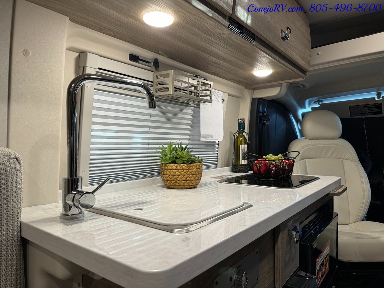 2024 Winnebago Travato 59K Touring Coach 2.8KW Onan Generator   - Photo 12 - Thousand Oaks, CA 91360