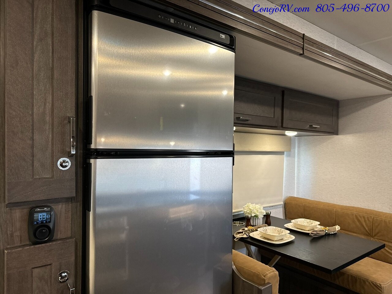 2025 Winnebago Porto 24P Full Wall Slide-Out Mercedes Turbo Diesel Full  Body Paint - Photo 14 - Thousand Oaks, CA 91360