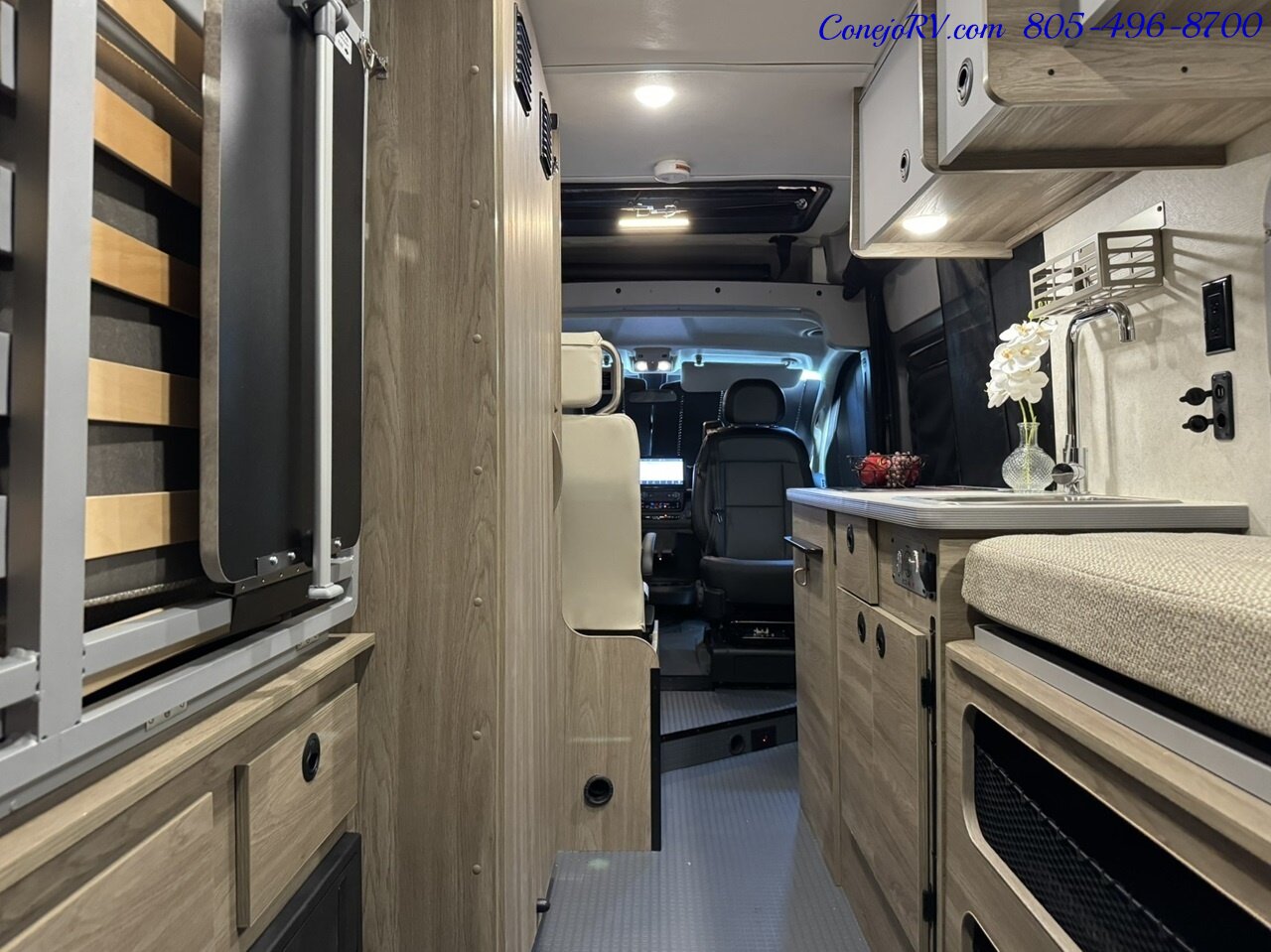 2025 Winnebago Solis 59PX Murphy Bed Pop Top Full Galley   - Photo 23 - Thousand Oaks, CA 91360