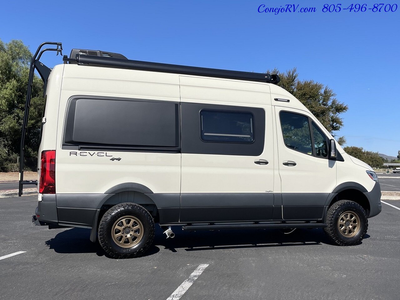 2023 WINNEBAGO Revel 44E 4X4 Sprinter Mercedes Turbo Diesel, 320 AH Lithium   - Photo 4 - Thousand Oaks, CA 91360