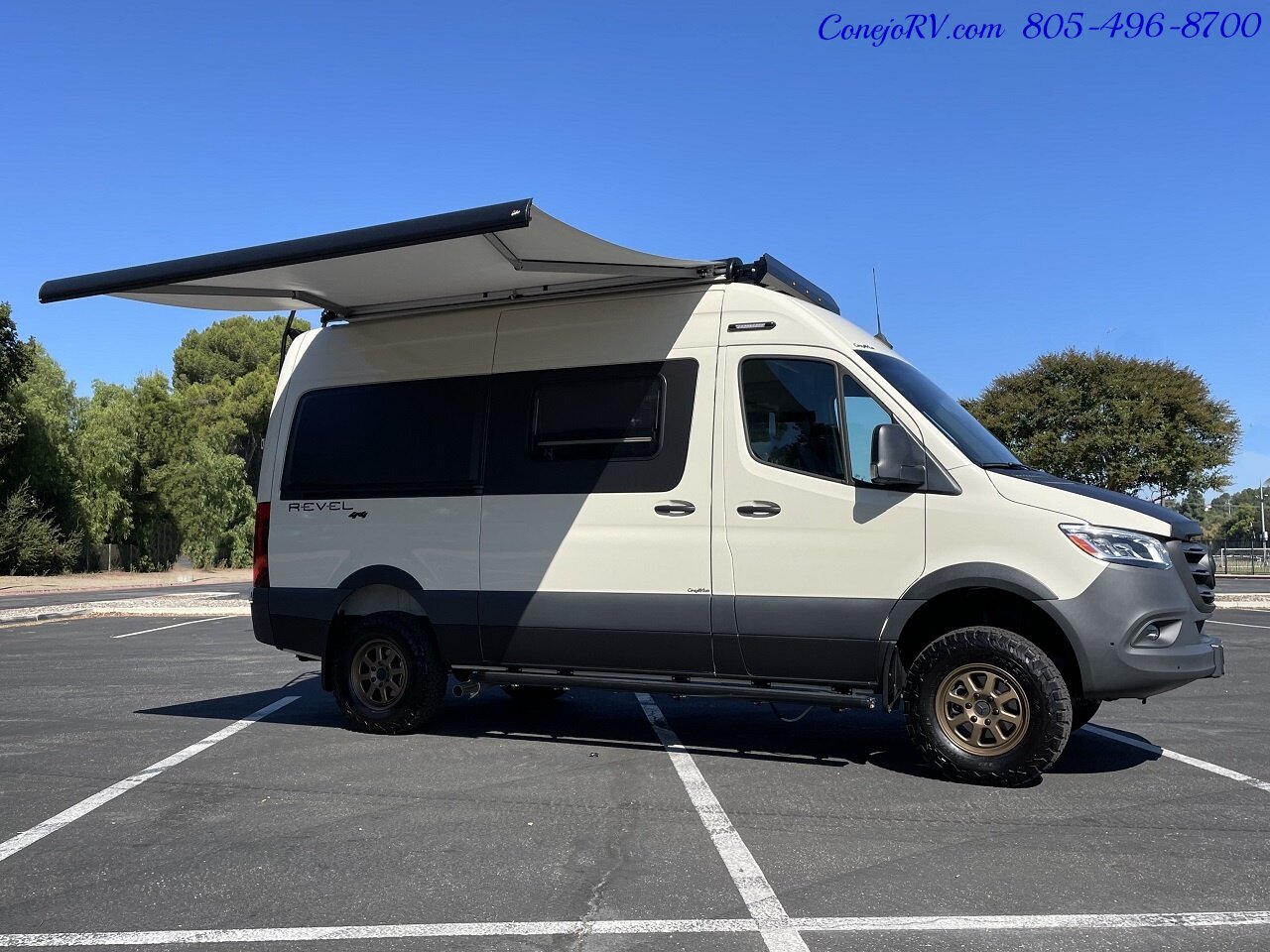 2023 WINNEBAGO Revel 44E 4X4 Sprinter Mercedes Turbo Diesel, 320 AH Lithium   - Photo 37 - Thousand Oaks, CA 91360