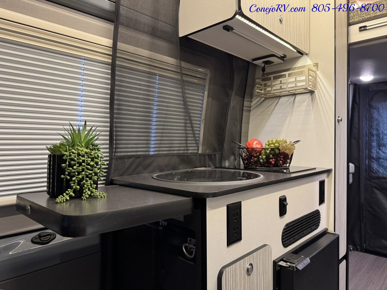 2020 Winnebago Revel 44E 4X4 Sprinter Mercedes Turbo Diesel 14K Miles   - Photo 11 - Thousand Oaks, CA 91360