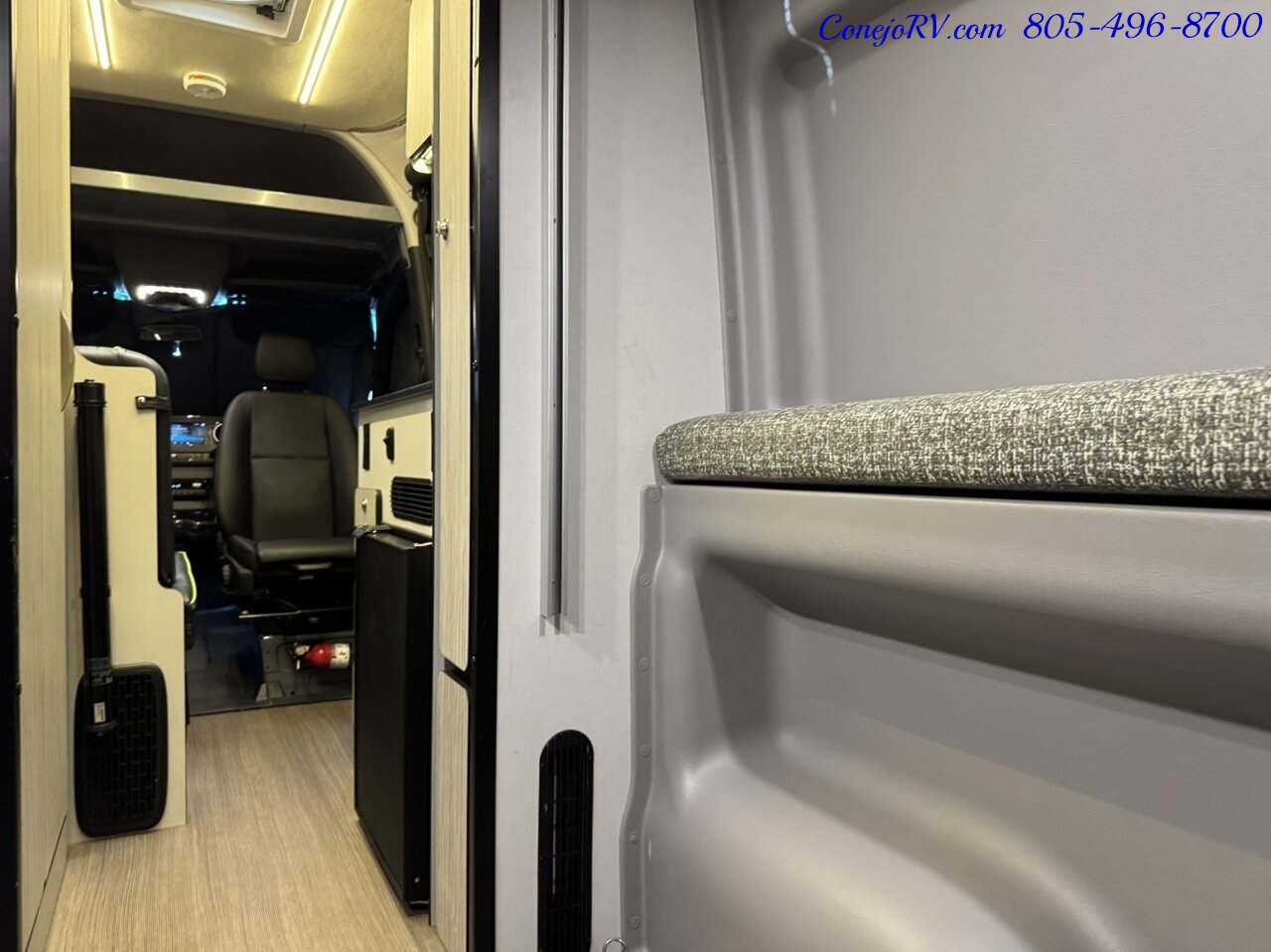 2020 Winnebago Revel 44E 4X4 Sprinter Mercedes Turbo Diesel 14K Miles   - Photo 24 - Thousand Oaks, CA 91360
