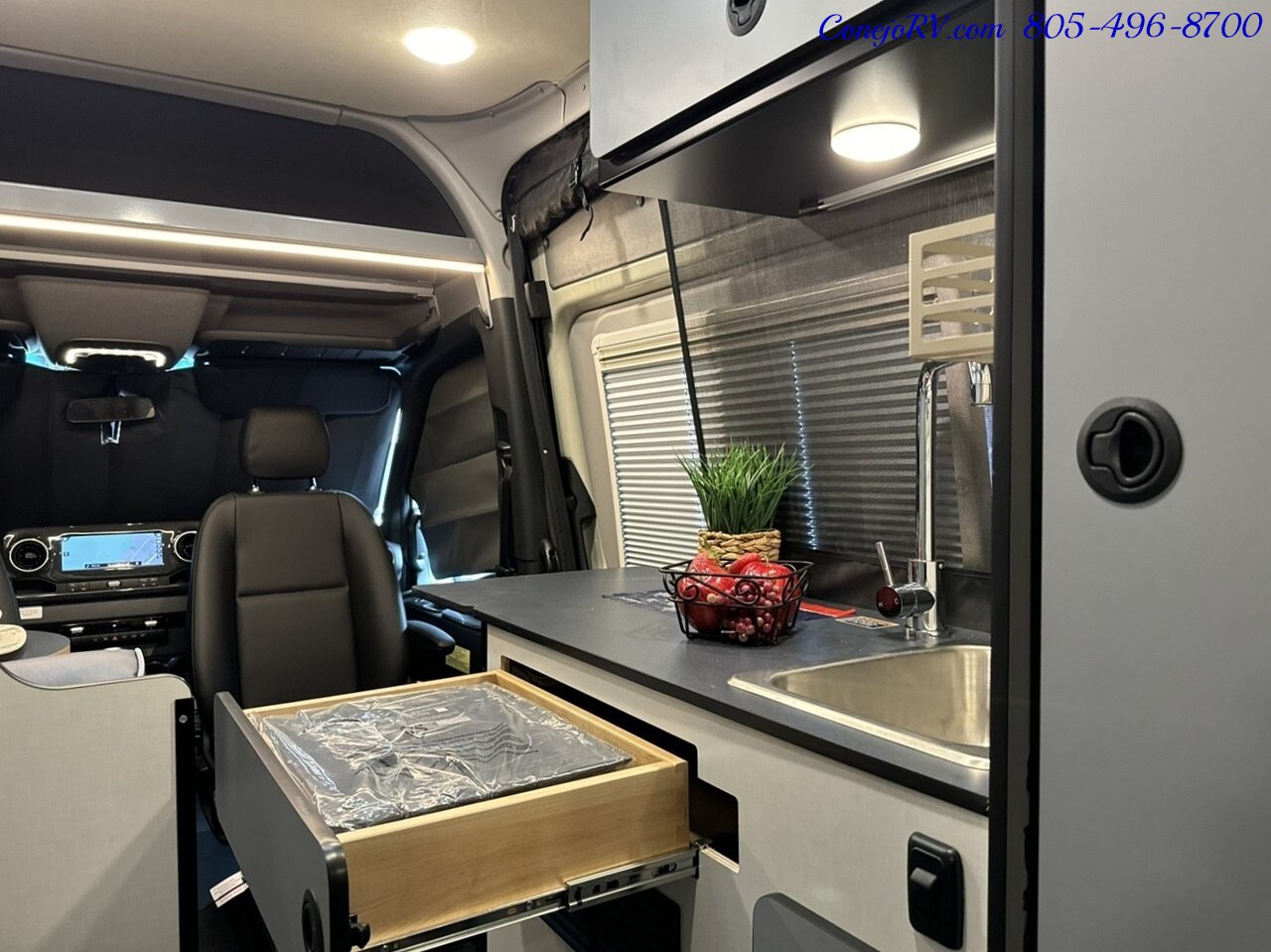 2024 Winnebago Revel 44E 4X4 Sprinter Mercedes Turbo Diesel, 320 AH Lithium   - Photo 16 - Thousand Oaks, CA 91360