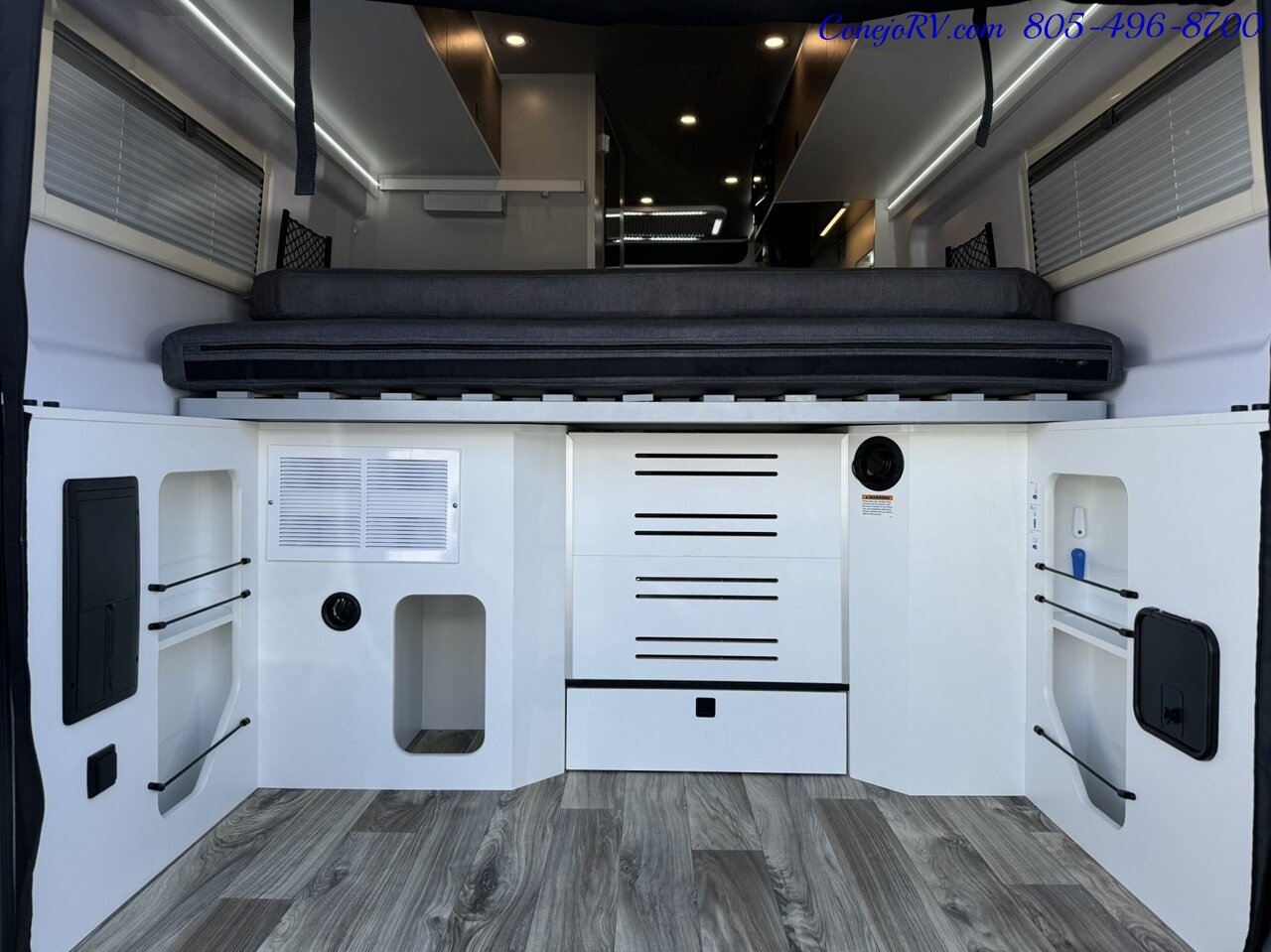 2025 Westfalia Wave Skylight 600AH Lithium System Folding Front Sofa   - Photo 26 - Thousand Oaks, CA 91360