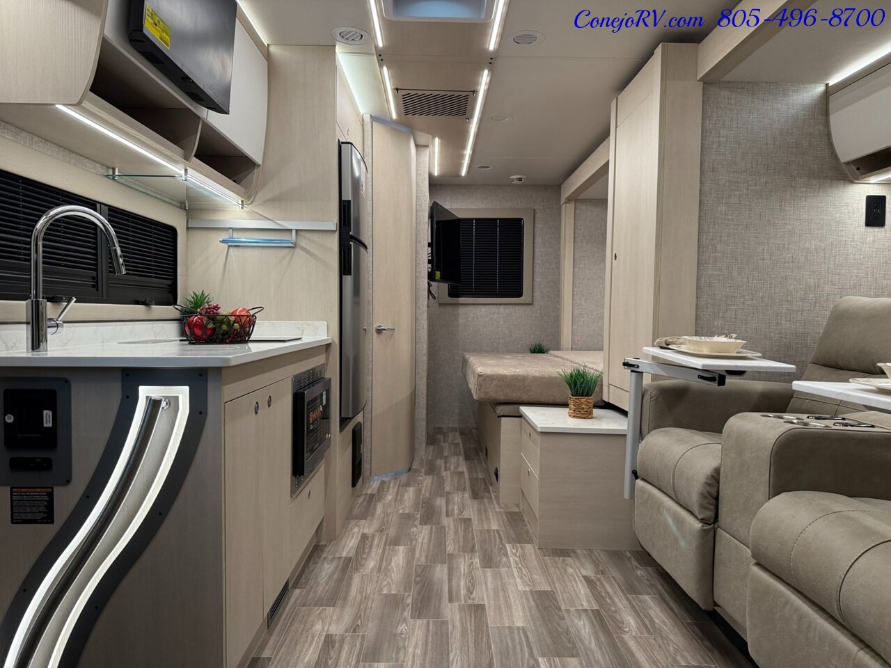 2026 Tiffin Wayfarer 25XPW Full Wall Slide-Out Theater Seats Mercedes Turbo  Diesel Full Body Paint - Photo 5 - Thousand Oaks, CA 91360