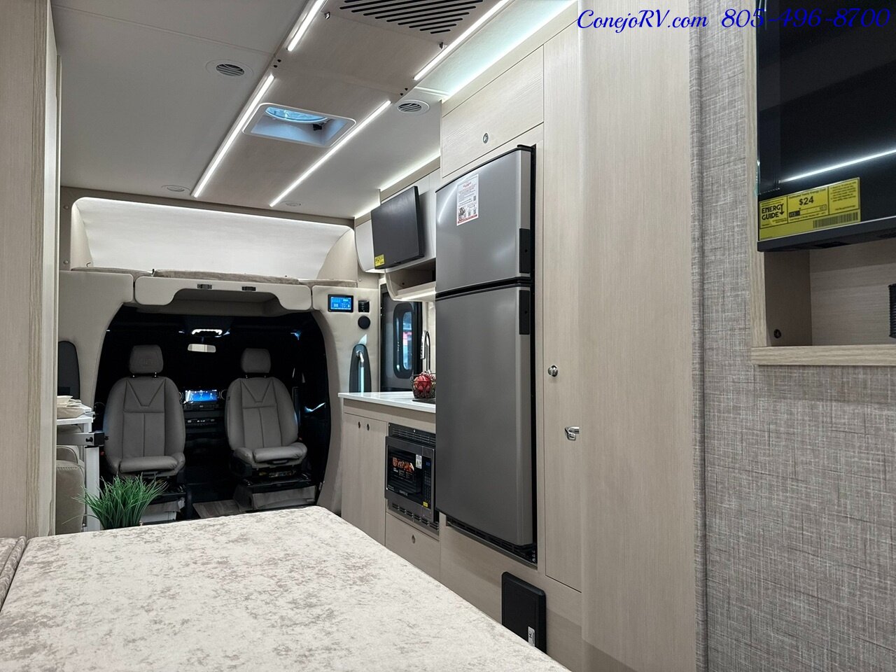 2026 Tiffin Wayfarer 25XPW Full Wall Slide-Out Theater Seats Mercedes Turbo  Diesel Full Body Paint - Photo 44 - Thousand Oaks, CA 91360