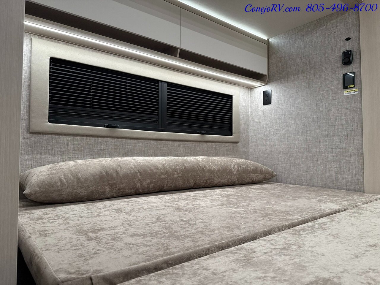 2026 Tiffin Wayfarer 25XPW Full Wall Slide-Out Theater Seats Mercedes Turbo  Diesel Full Body Paint - Photo 41 - Thousand Oaks, CA 91360