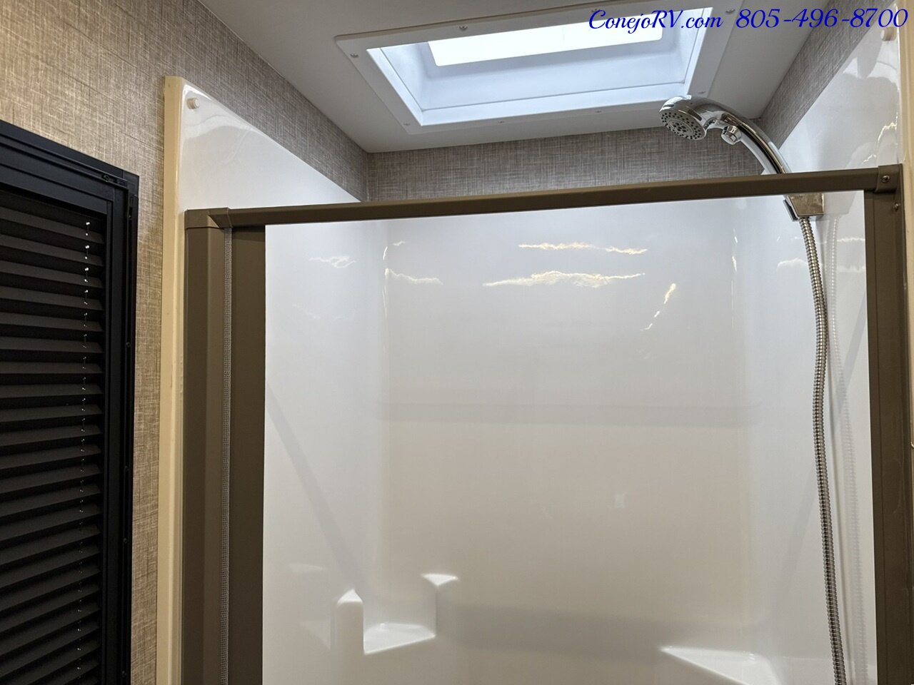 2026 Tiffin Wayfarer 25XPW Full Wall Slide-Out Theater Seats Mercedes Turbo  Diesel Full Body Paint - Photo 37 - Thousand Oaks, CA 91360