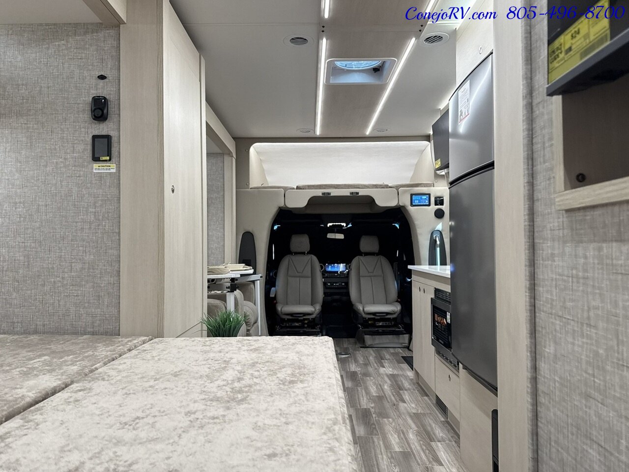 2026 Tiffin Wayfarer 25XPW Full Wall Slide-Out Theater Seats Mercedes Turbo  Diesel Full Body Paint - Photo 43 - Thousand Oaks, CA 91360