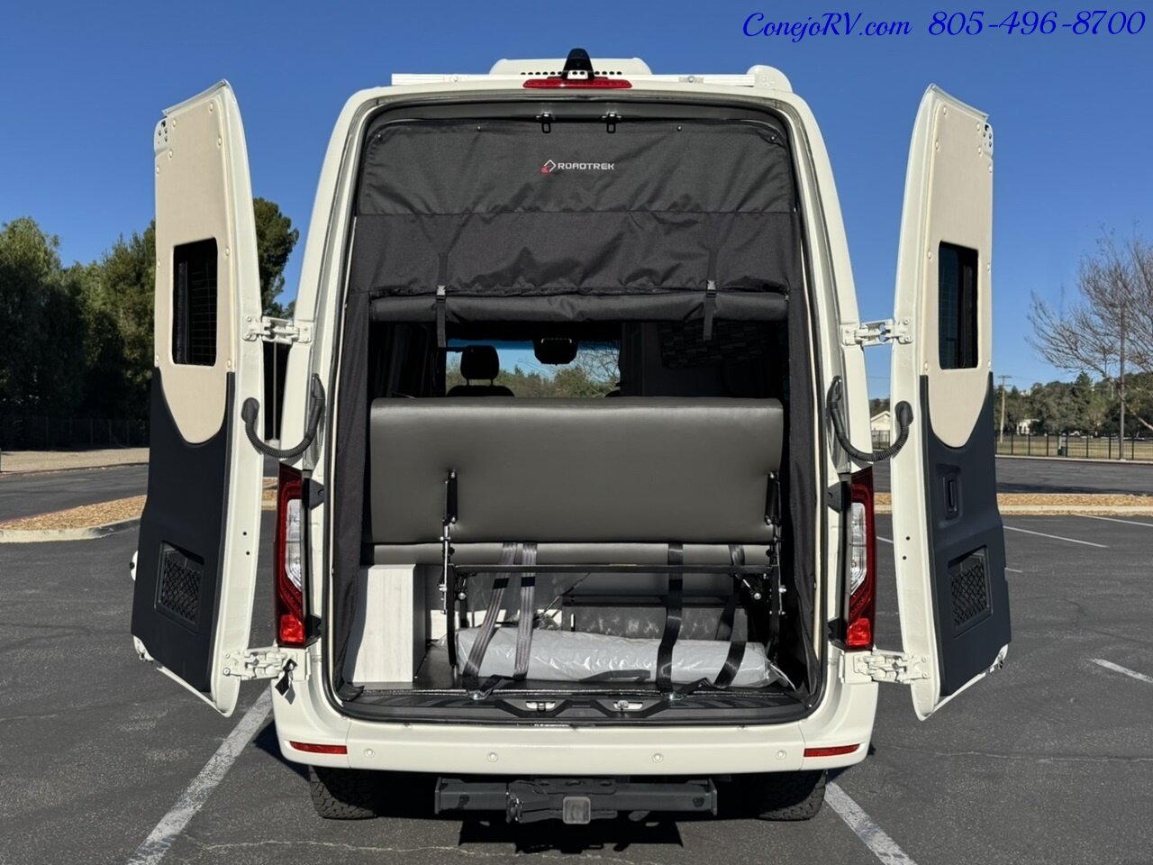 2025 Roadtrek Agile SS AWD Rear Lounge King Bed Mercedes Turbo Diesel   - Photo 36 - Thousand Oaks, CA 91360