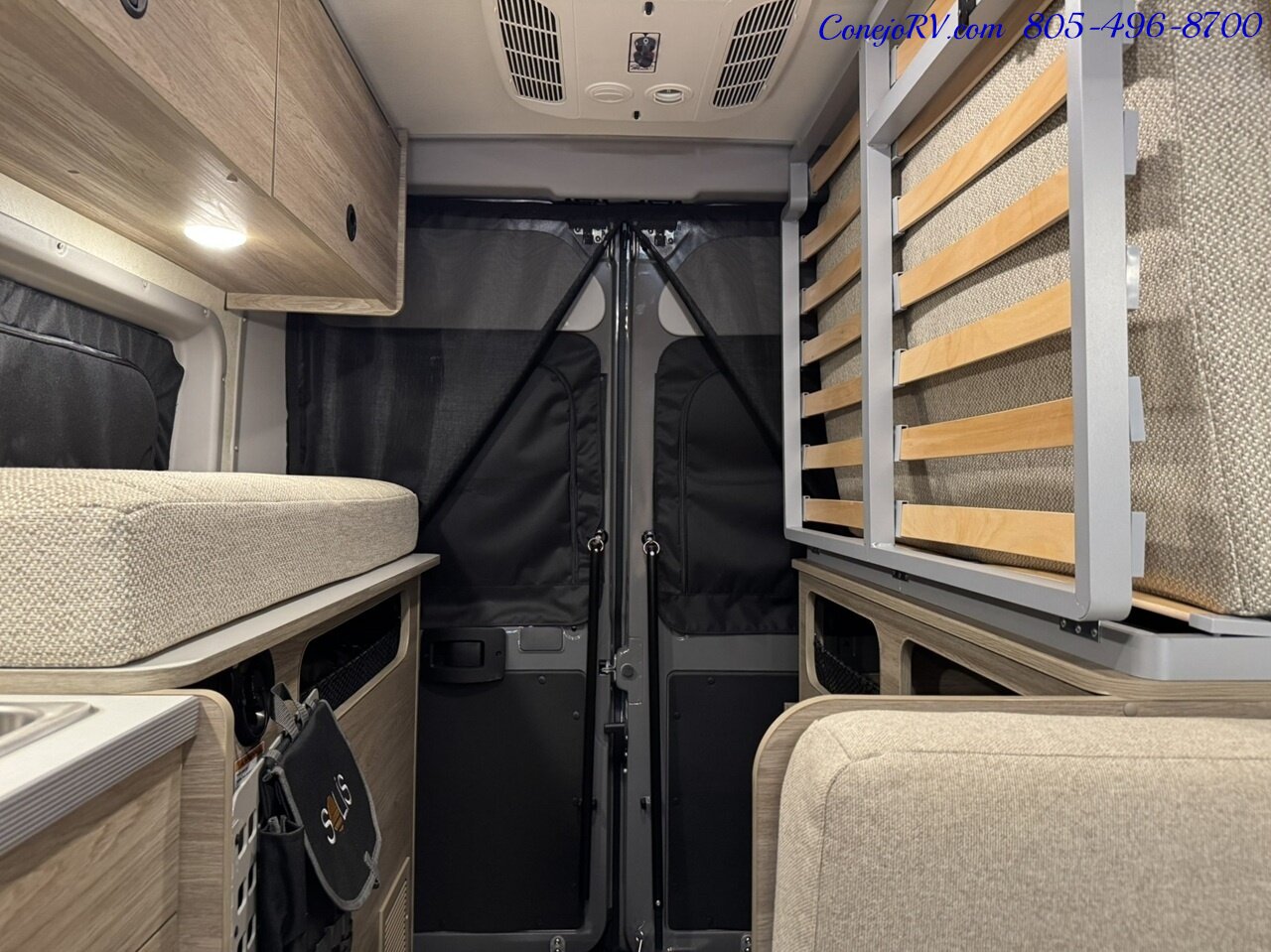 2025 Winnebago Solis Pocket 36A Murphy Bed Full Galley - Photo 16 - Thousand Oaks, CA 91360