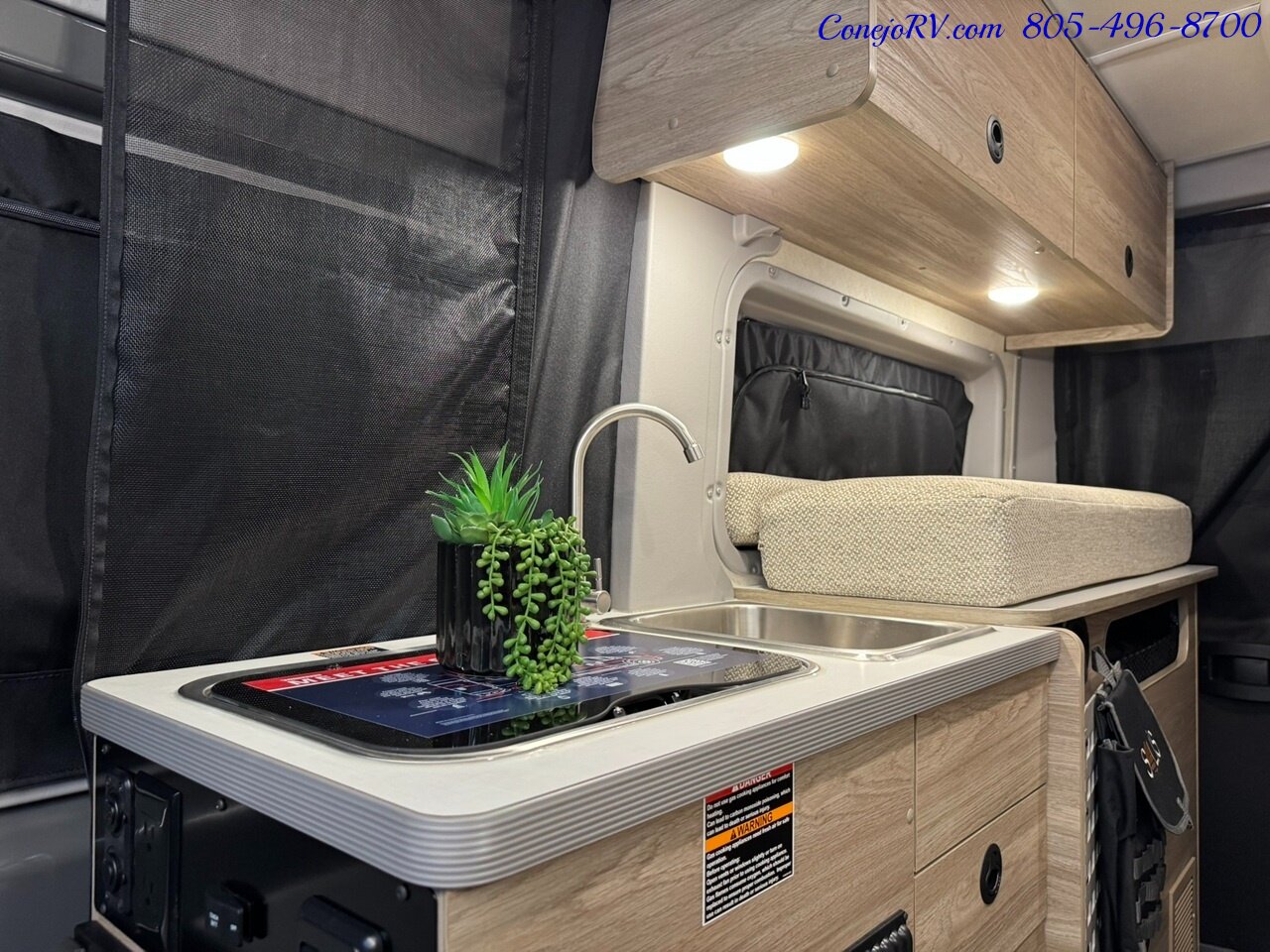 2025 Winnebago Solis Pocket 36A Murphy Bed Full Galley - Photo 11 - Thousand Oaks, CA 91360
