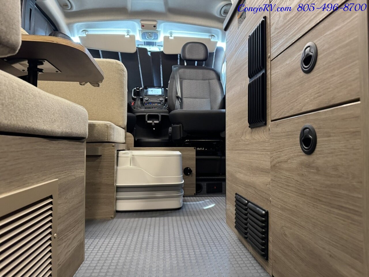 2025 Winnebago Solis Pocket 36A Murphy Bed Full Galley - Photo 15 - Thousand Oaks, CA 91360