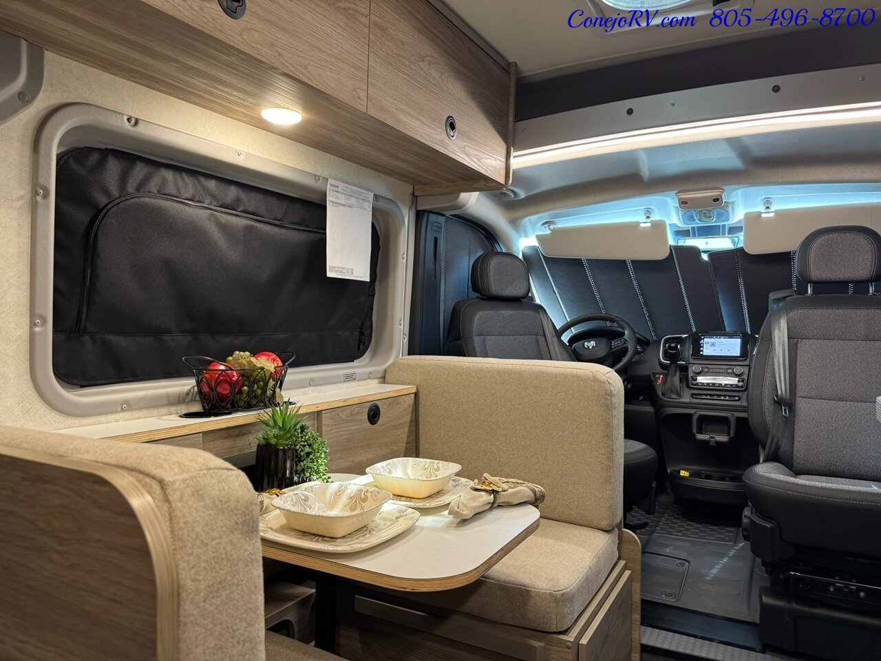 2025 Winnebago Solis Pocket 36A Murphy Bed Full Galley - Photo 24 - Thousand Oaks, CA 91360