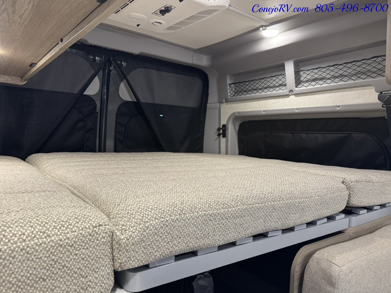 2025 Winnebago Solis Pocket 36A Murphy Bed Full Galley - Photo 18 - Thousand Oaks, CA 91360