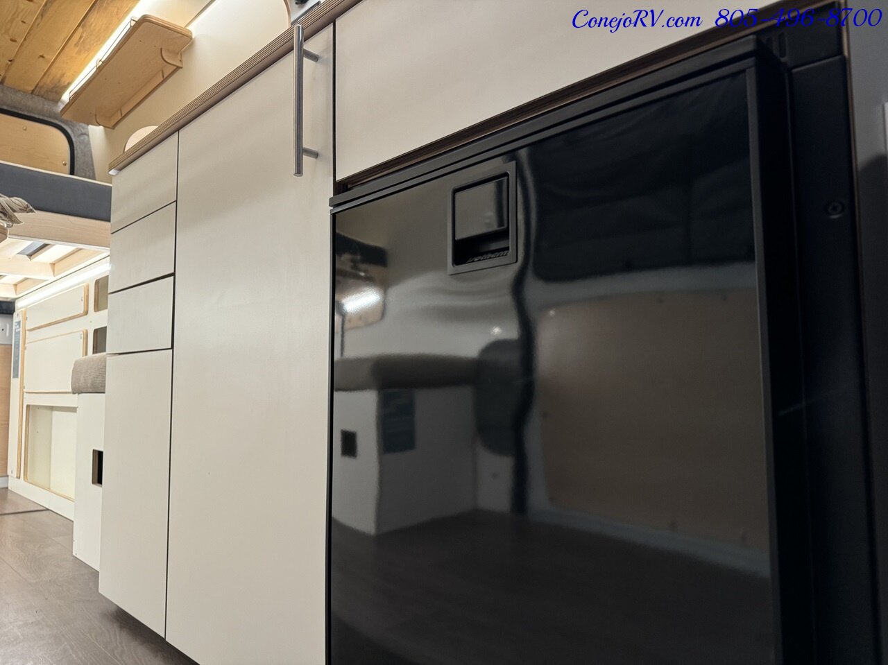 2024 Dave & Matt Vans LV5.1 Lithium Kitchenette Rear Bed Roof AC 3K Inverter   - Photo 10 - Thousand Oaks, CA 91360