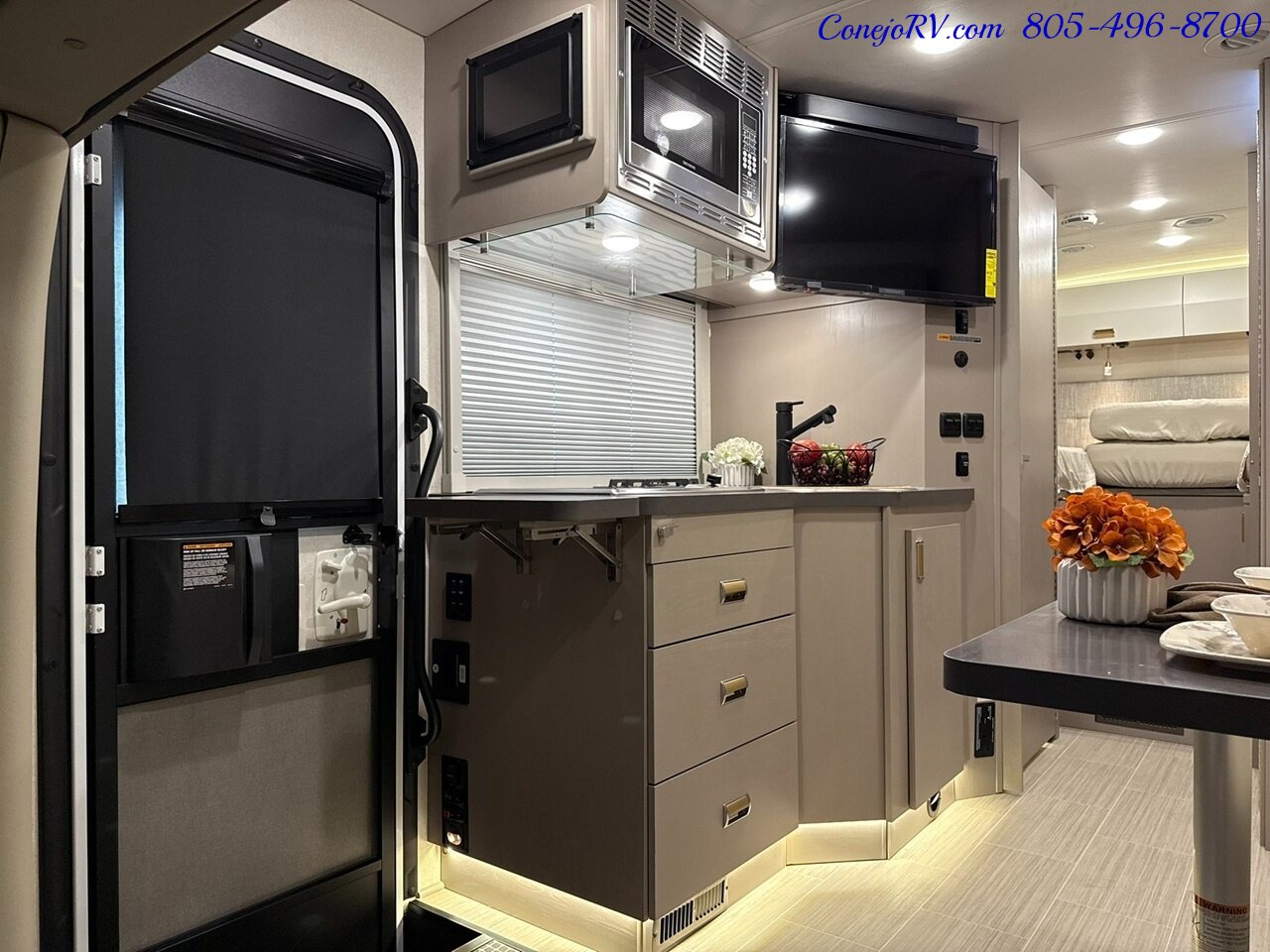 2026 Winnebago Navion 24R AWD Single Slide Theater Seats Mercedes Turbo  Diesel Full Body Paint - Photo 7 - Thousand Oaks, CA 91360