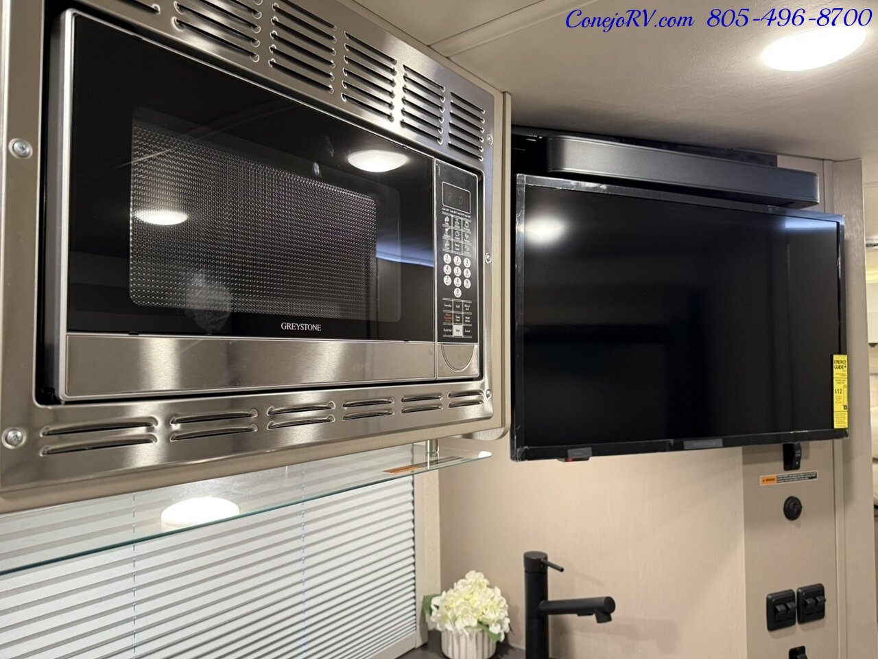 2026 Winnebago Navion 24R AWD Single Slide Theater Seats Mercedes Turbo  Diesel Full Body Paint - Photo 14 - Thousand Oaks, CA 91360
