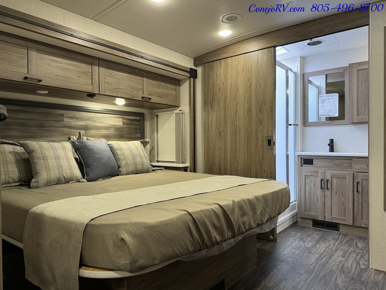 2023 Winnebago Vista 33K Double Slide Outs King Bed Power Loft Bed 1 ½ Bath   - Photo 16 - Thousand Oaks, CA 91360