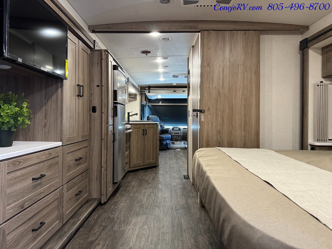 2023 Winnebago Vista 33K Double Slide Outs King Bed Power Loft Bed 1 ½ Bath   - Photo 22 - Thousand Oaks, CA 91360