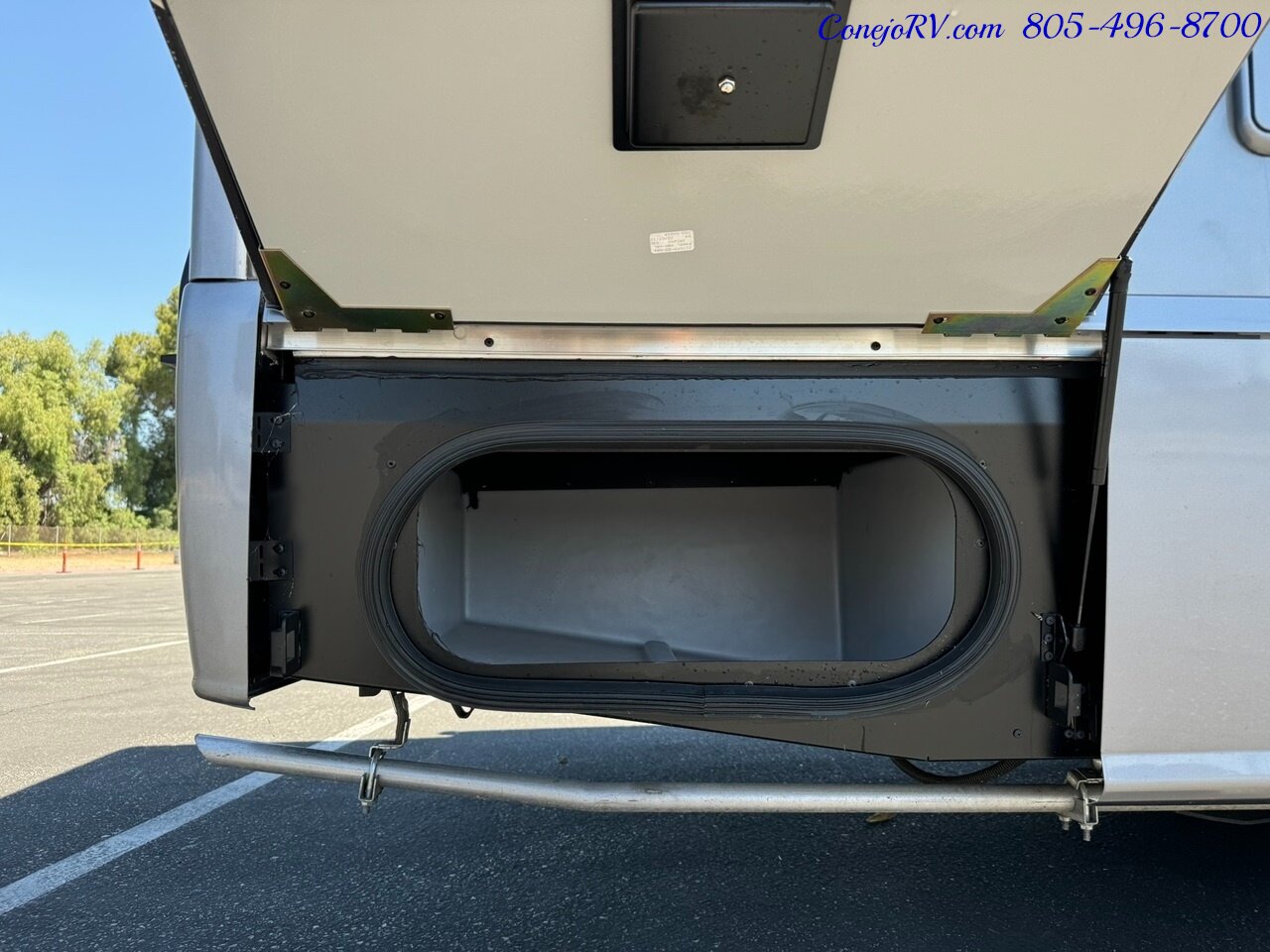 2023 WINNEBAGO NAVION 24D  Full Wall Slide-Out Mercedes Turbo Diesel  Full Body Paint 11K Miles - Photo 42 - Thousand Oaks, CA 91360