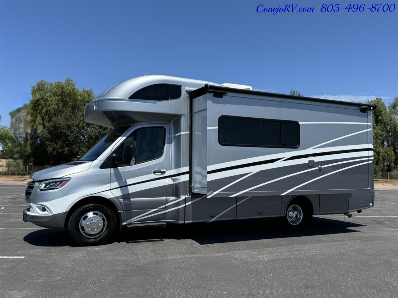 2023 WINNEBAGO NAVION 24D  Full Wall Slide-Out Mercedes Turbo Diesel  Full Body Paint 11K Miles - Photo 1 - Thousand Oaks, CA 91360