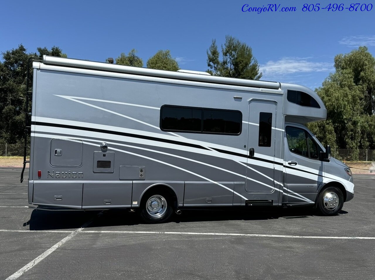 2023 WINNEBAGO NAVION 24D  Full Wall Slide-Out Mercedes Turbo Diesel  Full Body Paint 11K Miles - Photo 4 - Thousand Oaks, CA 91360