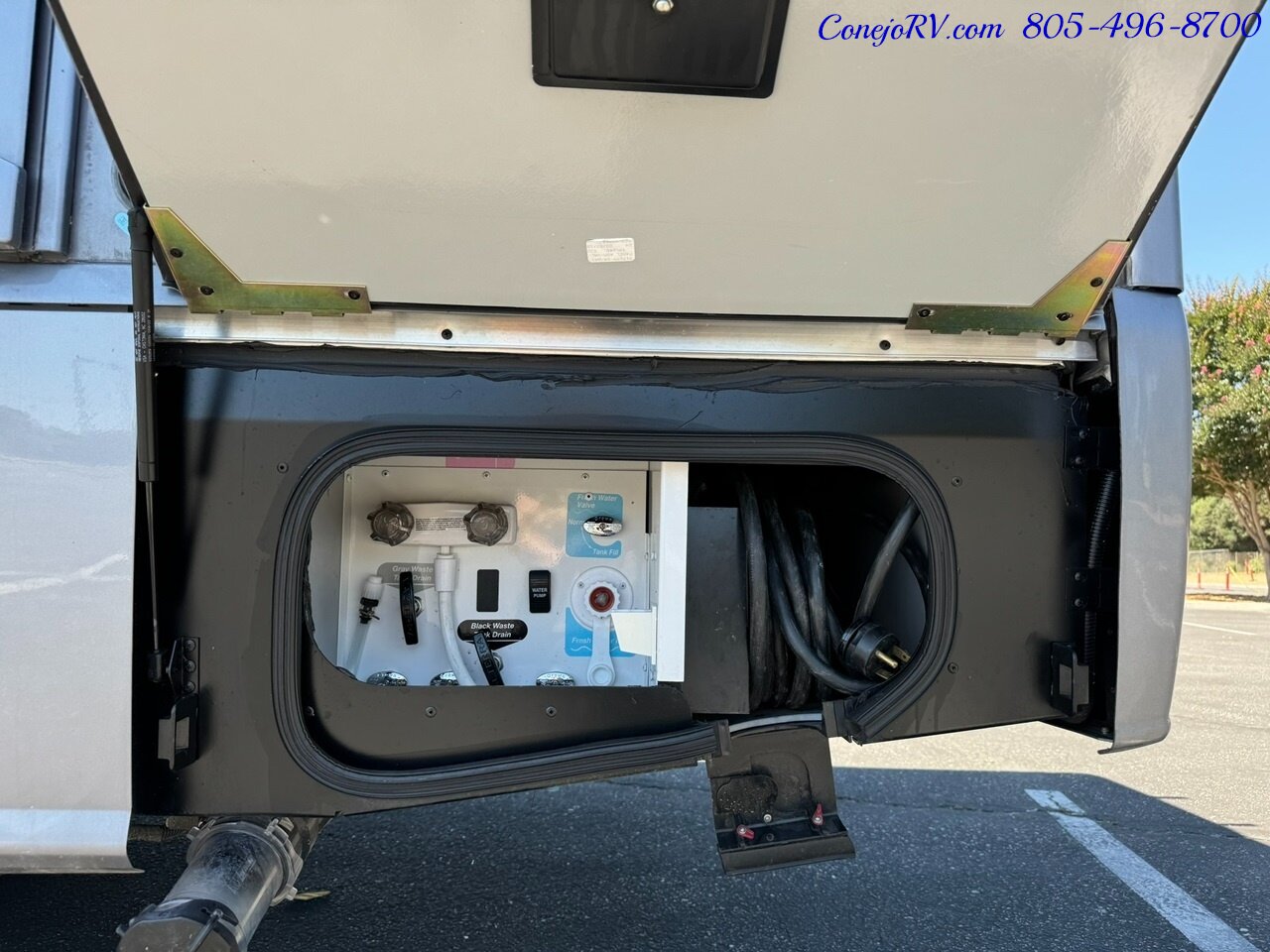 2023 WINNEBAGO NAVION 24D  Full Wall Slide-Out Mercedes Turbo Diesel  Full Body Paint 11K Miles - Photo 43 - Thousand Oaks, CA 91360