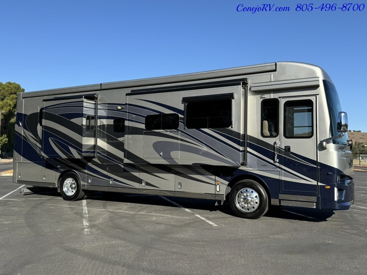 2019 Newmar Dutch Star 3736 Triple Slide Bath & ½ Freightliner XCR Chassis  with 450Hp Cummins L9 Engine 35K Miles - Photo 3 - Thousand Oaks, CA 91360