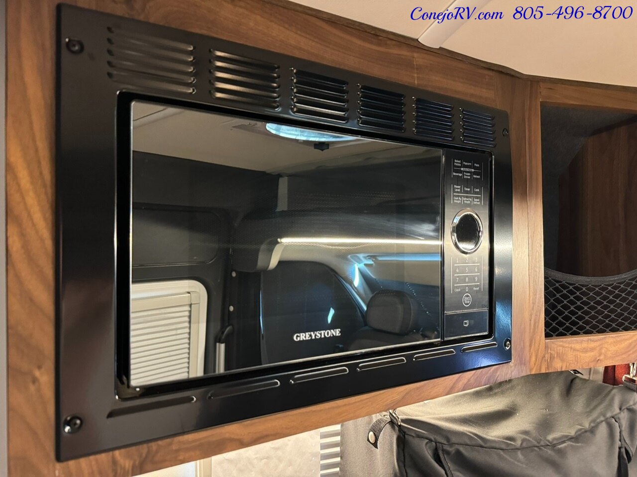 2024 Winnebago Roam 59RB Accessibility Power Lift Power Lounge Full Galley   - Photo 10 - Thousand Oaks, CA 91360