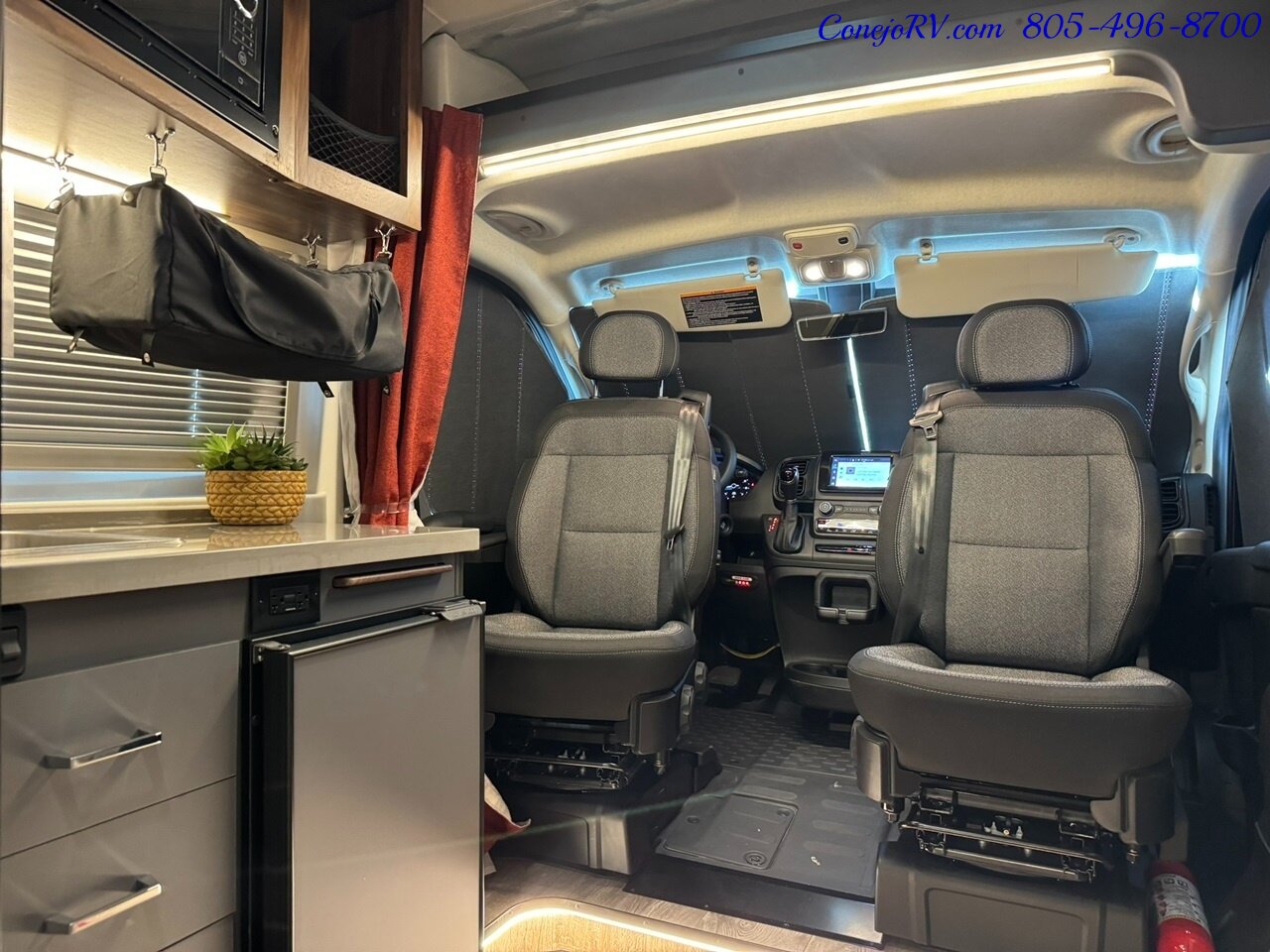 2024 Winnebago Roam 59RB Accessibility Power Lift Power Lounge Full Galley   - Photo 29 - Thousand Oaks, CA 91360