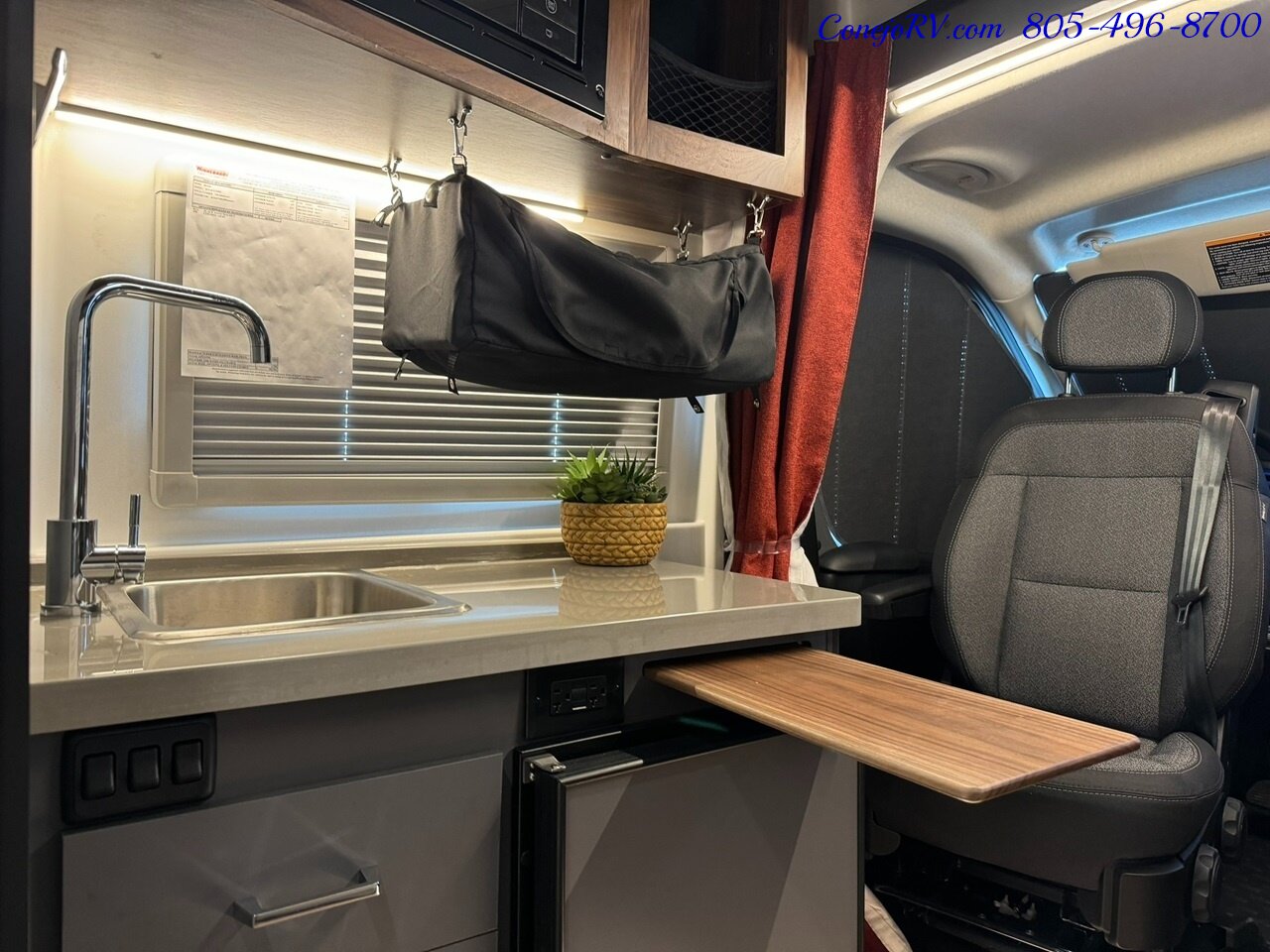 2024 Winnebago Roam 59RB Accessibility Power Lift Power Lounge Full Galley   - Photo 11 - Thousand Oaks, CA 91360