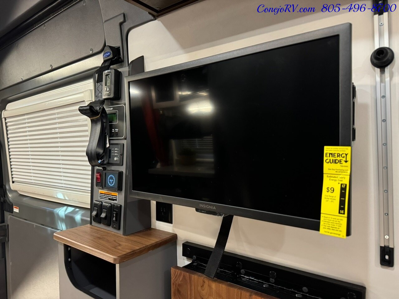 2024 Winnebago Roam 59RB Accessibility Power Lift Power Lounge Full Galley   - Photo 21 - Thousand Oaks, CA 91360