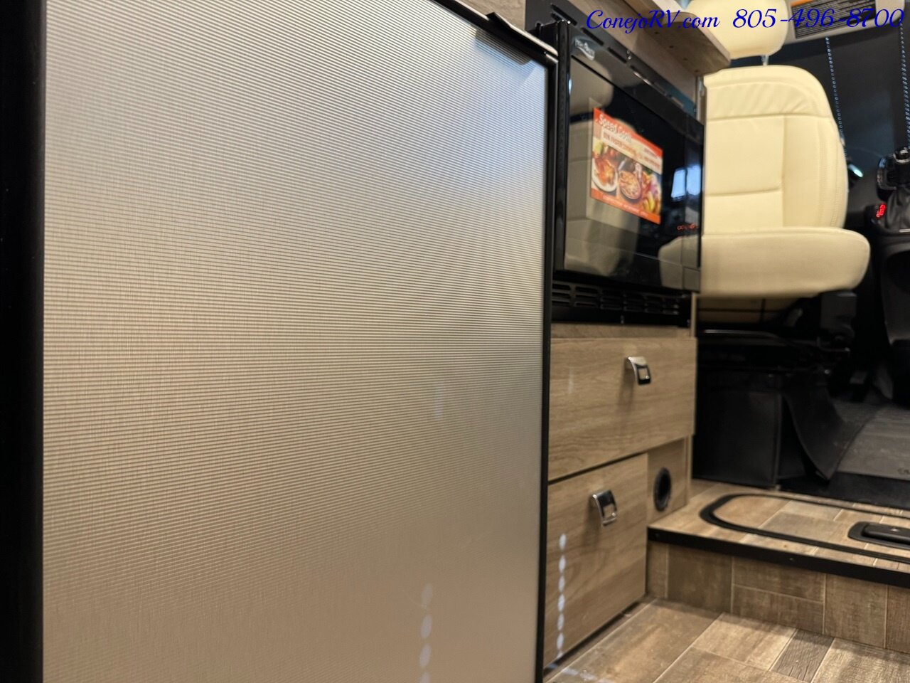 2024 Winnebago Travato 59K Touring Coach 2.8KW Onan Generator   - Photo 13 - Thousand Oaks, CA 91360