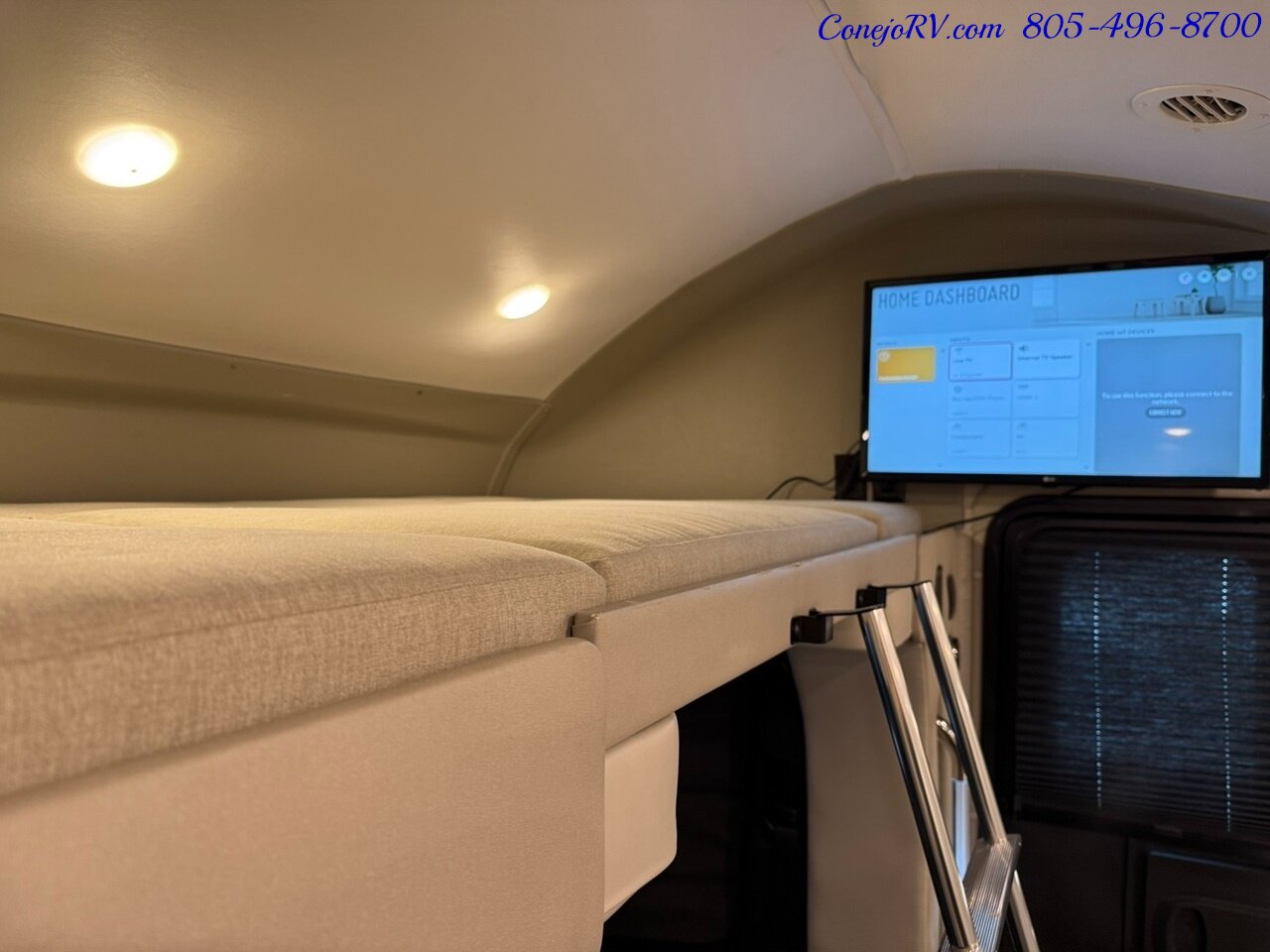 2020 Tiffin Wayfarer 25RW Murphy Bed Full Wall Slide-Out Theater Seats  Mercedes Turbo Diesel Full Body Paint - Photo 35 - Thousand Oaks, CA 91360