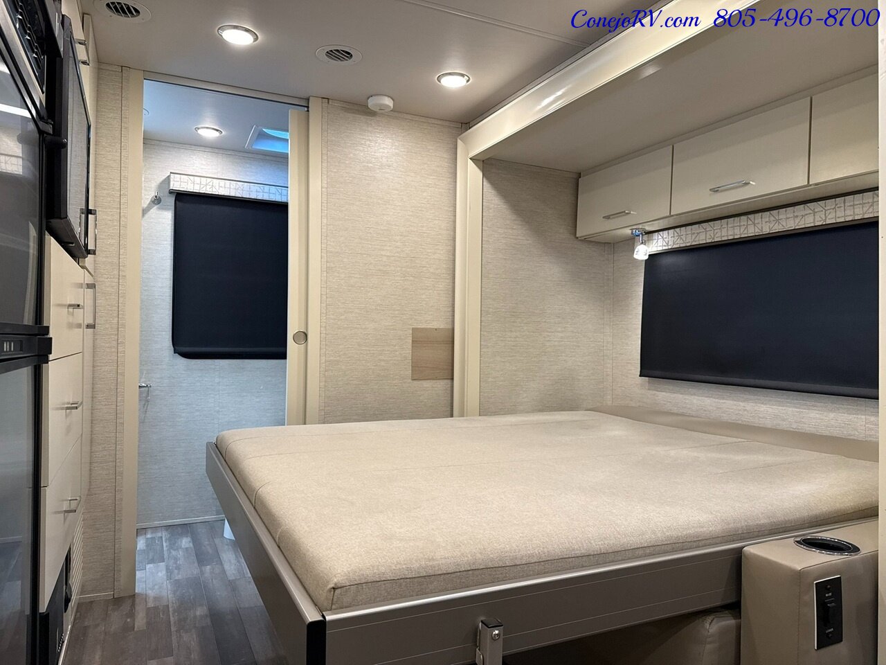 2020 Tiffin Wayfarer 25RW Murphy Bed Full Wall Slide-Out Theater Seats  Mercedes Turbo Diesel Full Body Paint - Photo 25 - Thousand Oaks, CA 91360