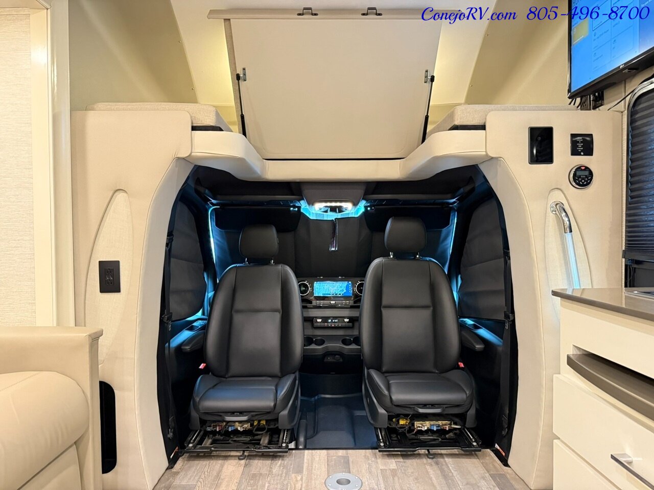 2020 Tiffin Wayfarer 25RW Murphy Bed Full Wall Slide-Out Theater Seats  Mercedes Turbo Diesel Full Body Paint - Photo 37 - Thousand Oaks, CA 91360