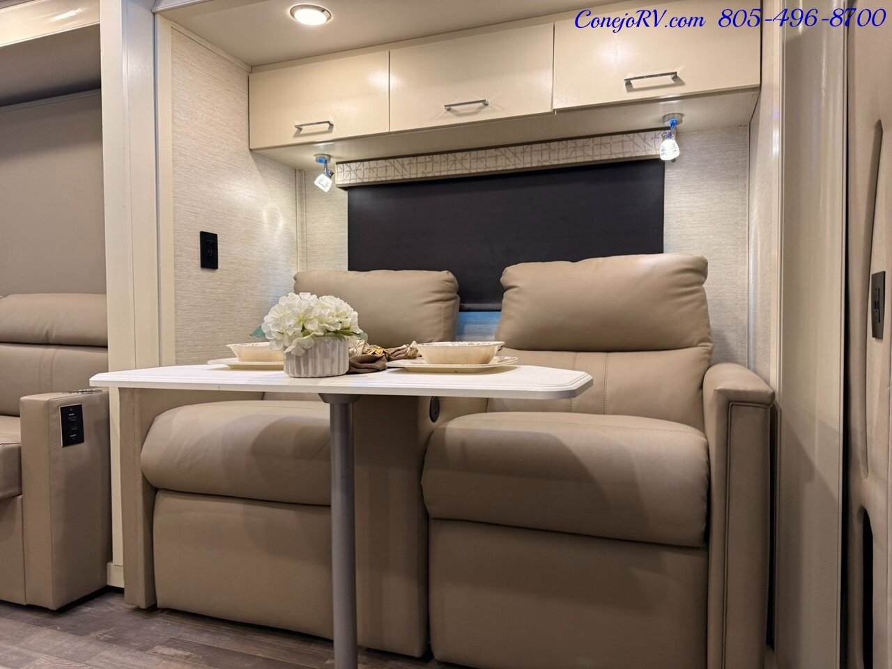2020 Tiffin Wayfarer 25RW Murphy Bed Full Wall Slide-Out Theater Seats  Mercedes Turbo Diesel Full Body Paint - Photo 8 - Thousand Oaks, CA 91360