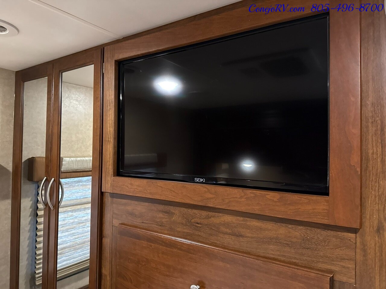 2016 Coachmen Pursuit 27KP B Full Wall Slide Cab Over Bunk 53K   - Photo 21 - Thousand Oaks, CA 91360