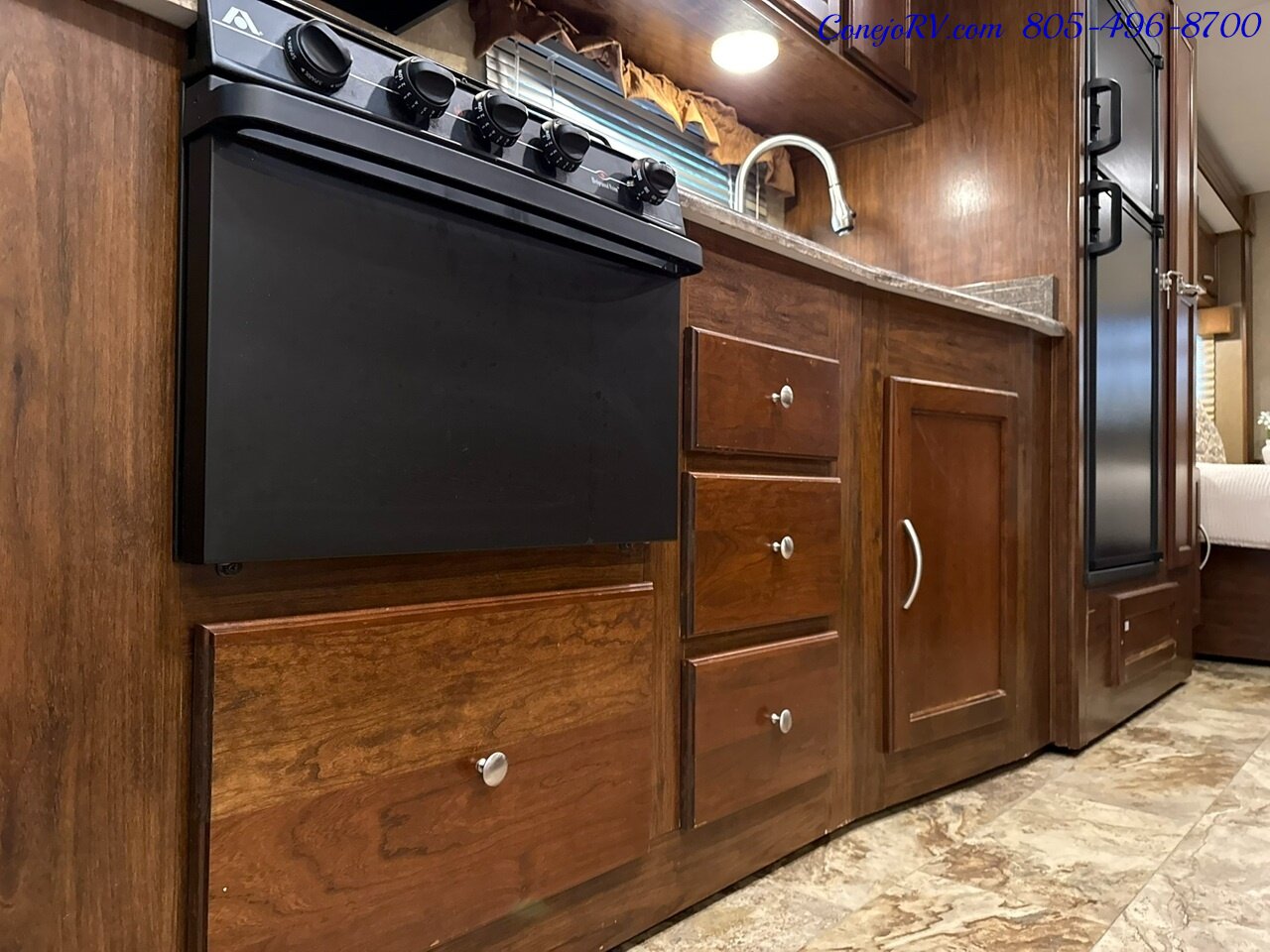 2016 Coachmen Pursuit 27KP B Full Wall Slide Cab Over Bunk 53K   - Photo 12 - Thousand Oaks, CA 91360