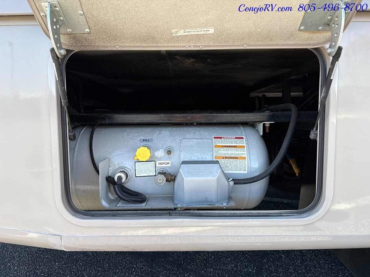 2016 Coachmen Pursuit 27KP B Full Wall Slide Cab Over Bunk 53K   - Photo 42 - Thousand Oaks, CA 91360